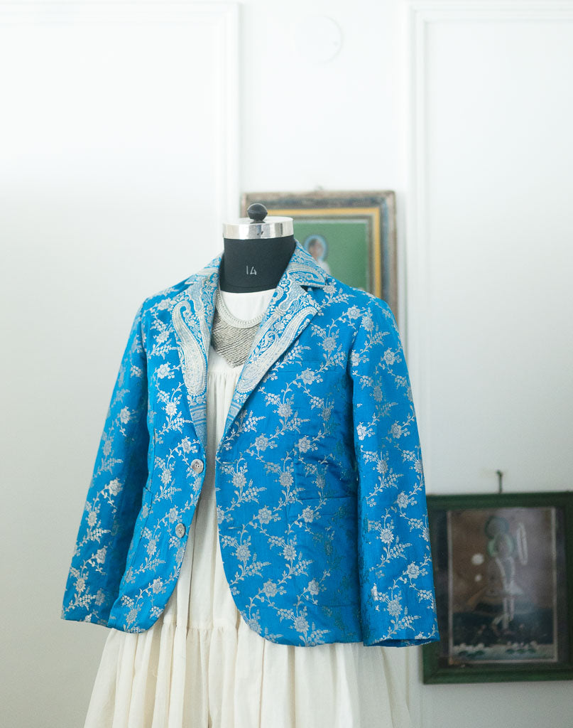 Lasya, Brocade Silk  Saree, Up Cycled Blazer, Large - kinchecom