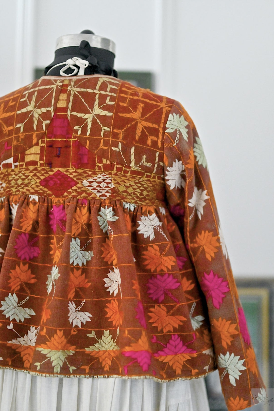 Avreen, Handmade Vintage Phulkari Cropped Boho Jacket, Kediya Style, Large - kinchecom