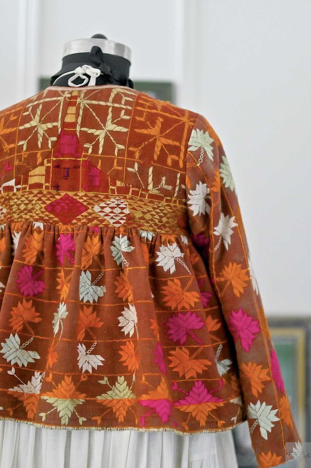 Avreen, Handmade Vintage Phulkari Cropped Boho Jacket, Kediya Style, Large - kinchecom