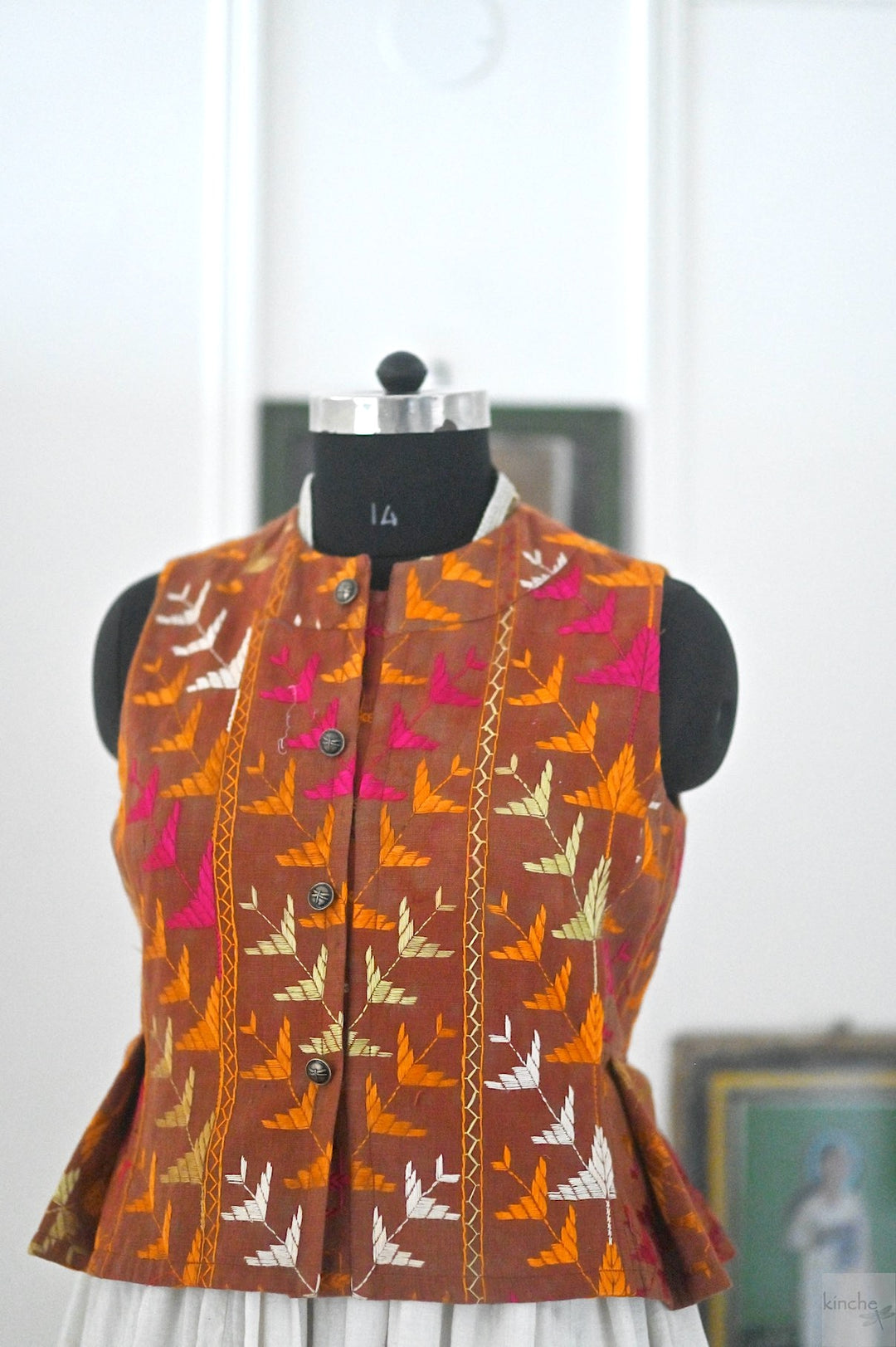 Eknoor, One of a Kind, Vintage Bagh Phulkari Vest, Large - kinchecom