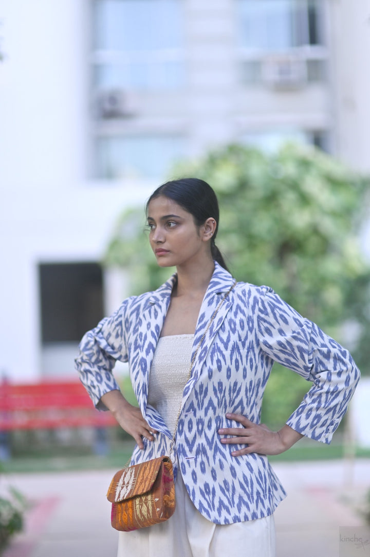 Azure, Indigo &amp; White Ikat Weave Cotton Blazer - kinchecom