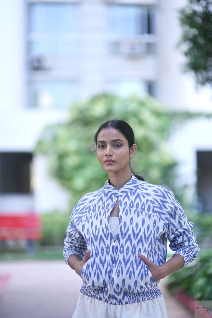 Azure, Indigo &amp; White Ikat Weave Bomber - kinchecom