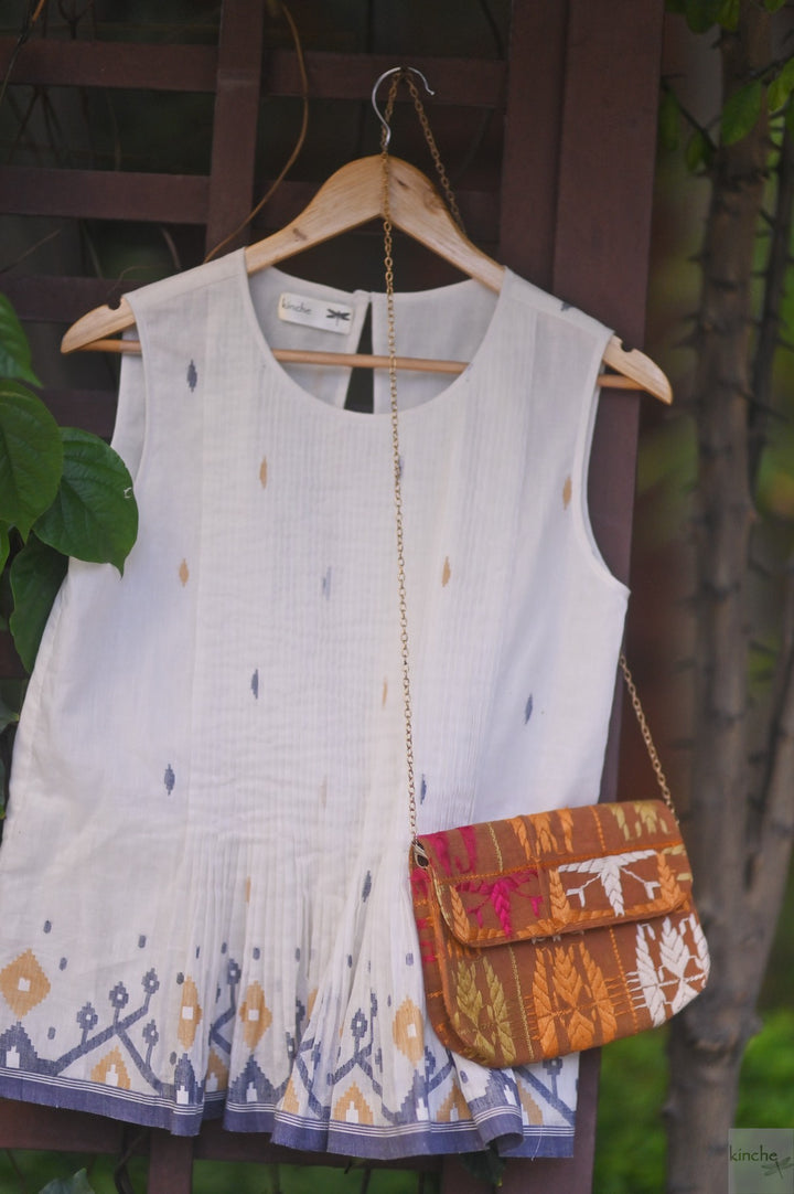 Vira, Notebook Clutch made with Vintage Phulkari Bagh &amp; brass Chain - kinchecom