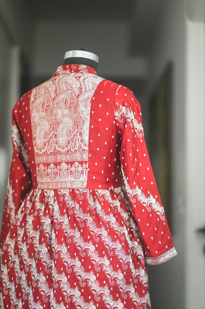 Maira, Vintage Zari Long Jacket in Deep Red and Gold, Large - kinchecom