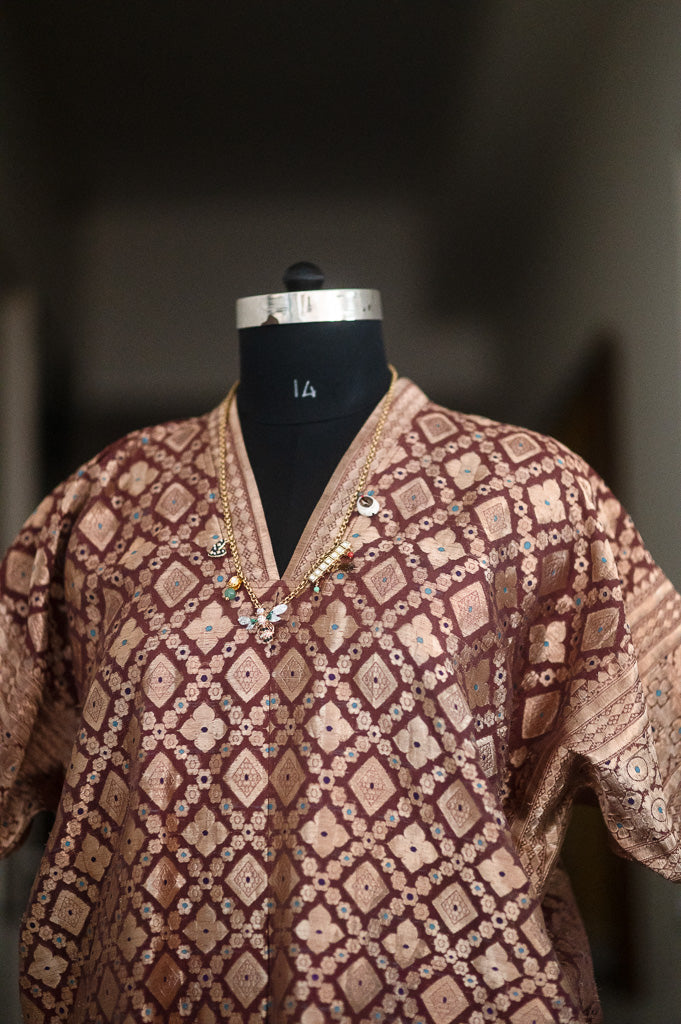 Arfa, Vintage Zari Kaftan Dress in Brown &amp; Gold, Large - kinchecom