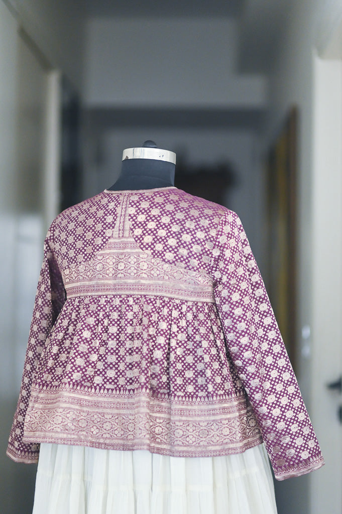 Huda, X Large, Organza and Zari kedia, made with Vintage Zari Saree - kinchecom