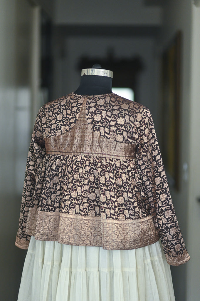 Sahar, X Large, Organza and Zari kedia, made with Vintage Zari Saree - kinchecom