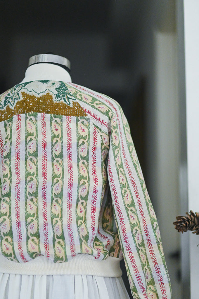 Amelia, Hand Embroidered Vintage Kantha Bomber Jacket M/L - kinchecom
