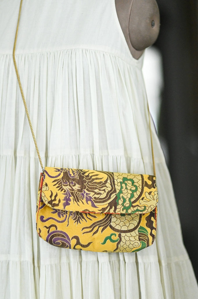 Dragon 1 Weave Pattern, Gyasar/Brocade Silk Notebook Clutch