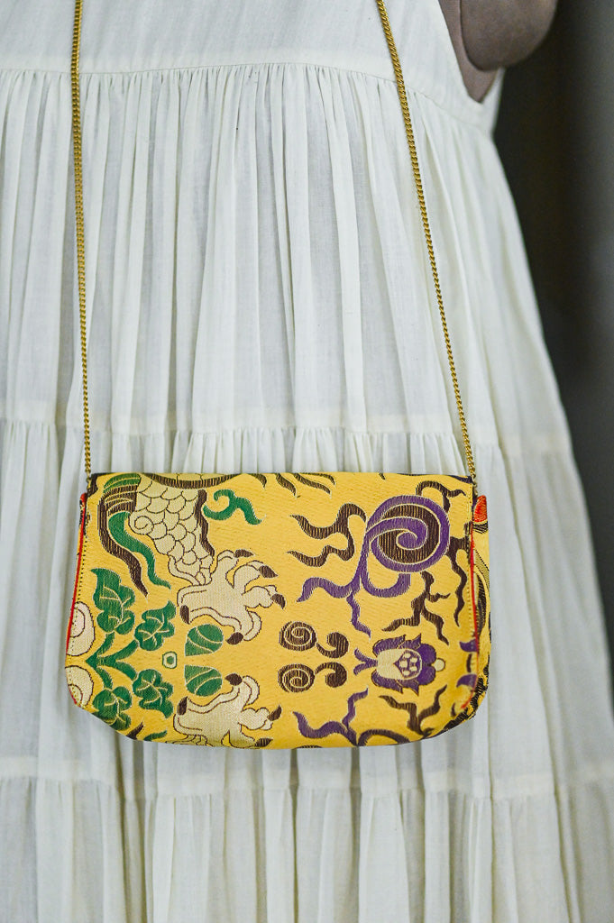 Dragon 1 Weave Pattern, Gyasar/Brocade Silk Notebook Clutch