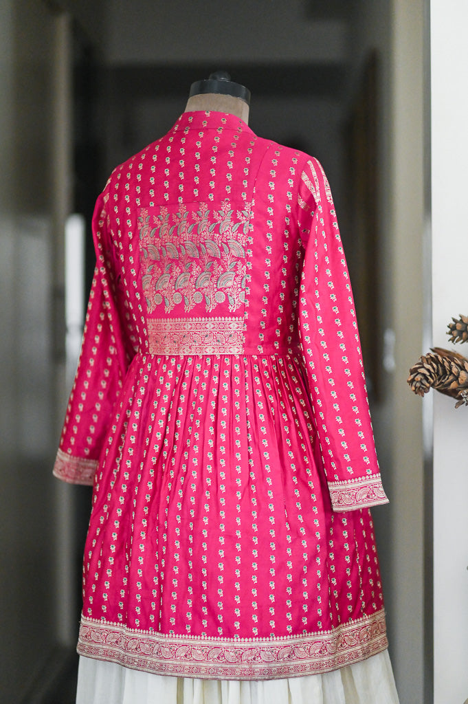 Nusrat, Vintage Zari Saree Up Cycled Long Jacket in Vintage Silver and Fuschai, M &amp; L - kinchecom