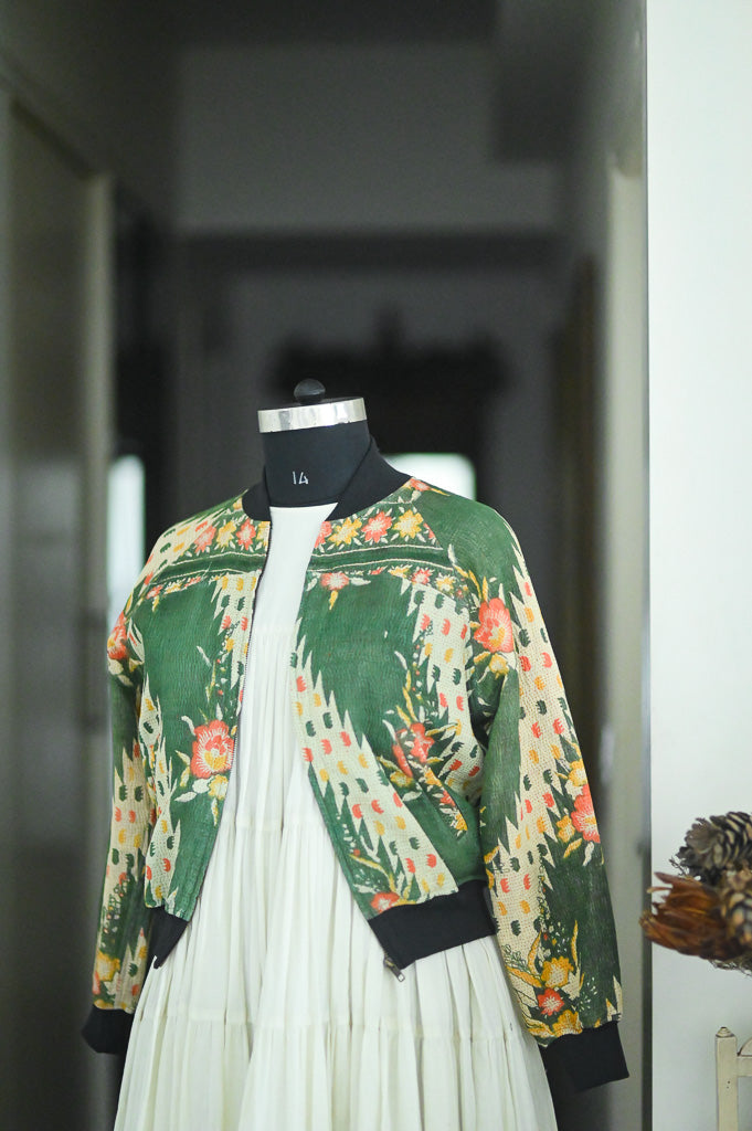 Large/Lyla, Hand Embroidered Vintage Kantha Bomber Jacket - kinchecom