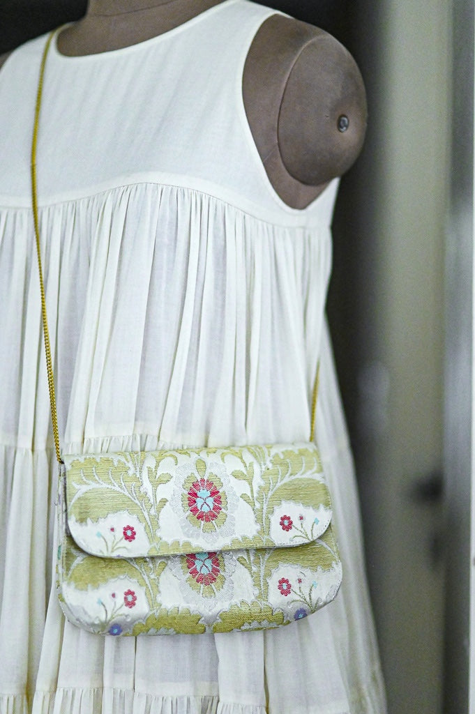 Phool, Floral Silk and Zari Weave Gyasar/Brocade Silk Notebook Clutch - kinchecom
