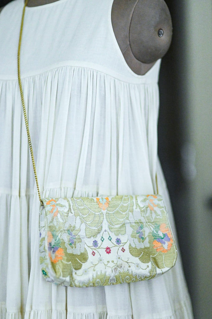 Phool, Floral Silk and Zari Weave Gyasar/Brocade Silk Notebook Clutch - kinchecom