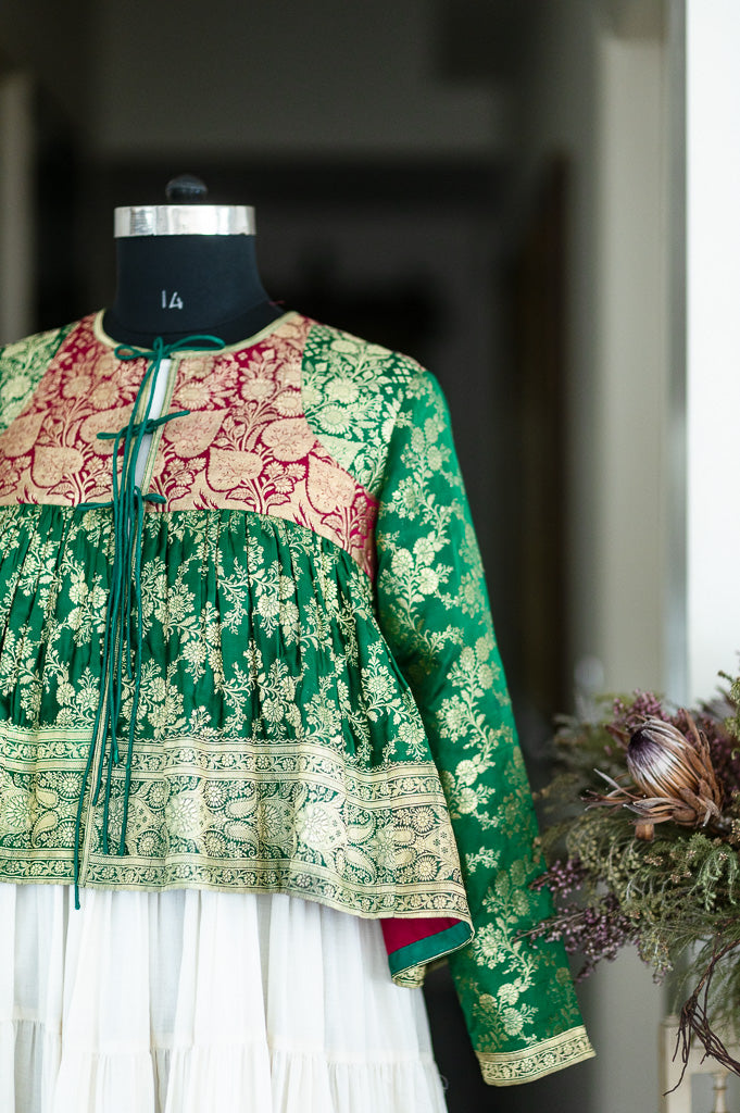 Raahat, Vintage Katan Sil and Zari Kedia in XL, kinche Rare*