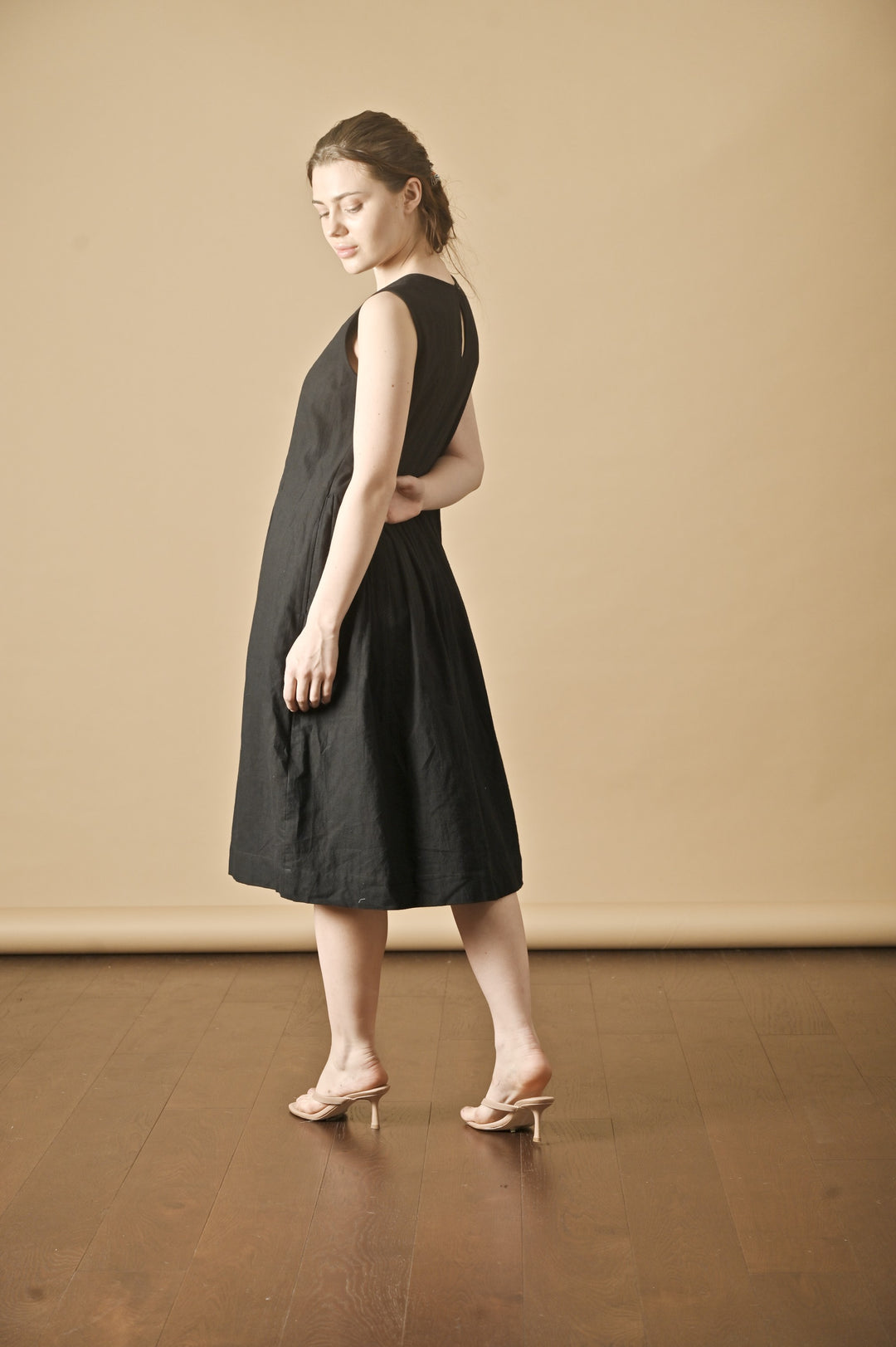 Corum Black, Pure Khadi Muslin Pintuck pleats dress - kinchecom