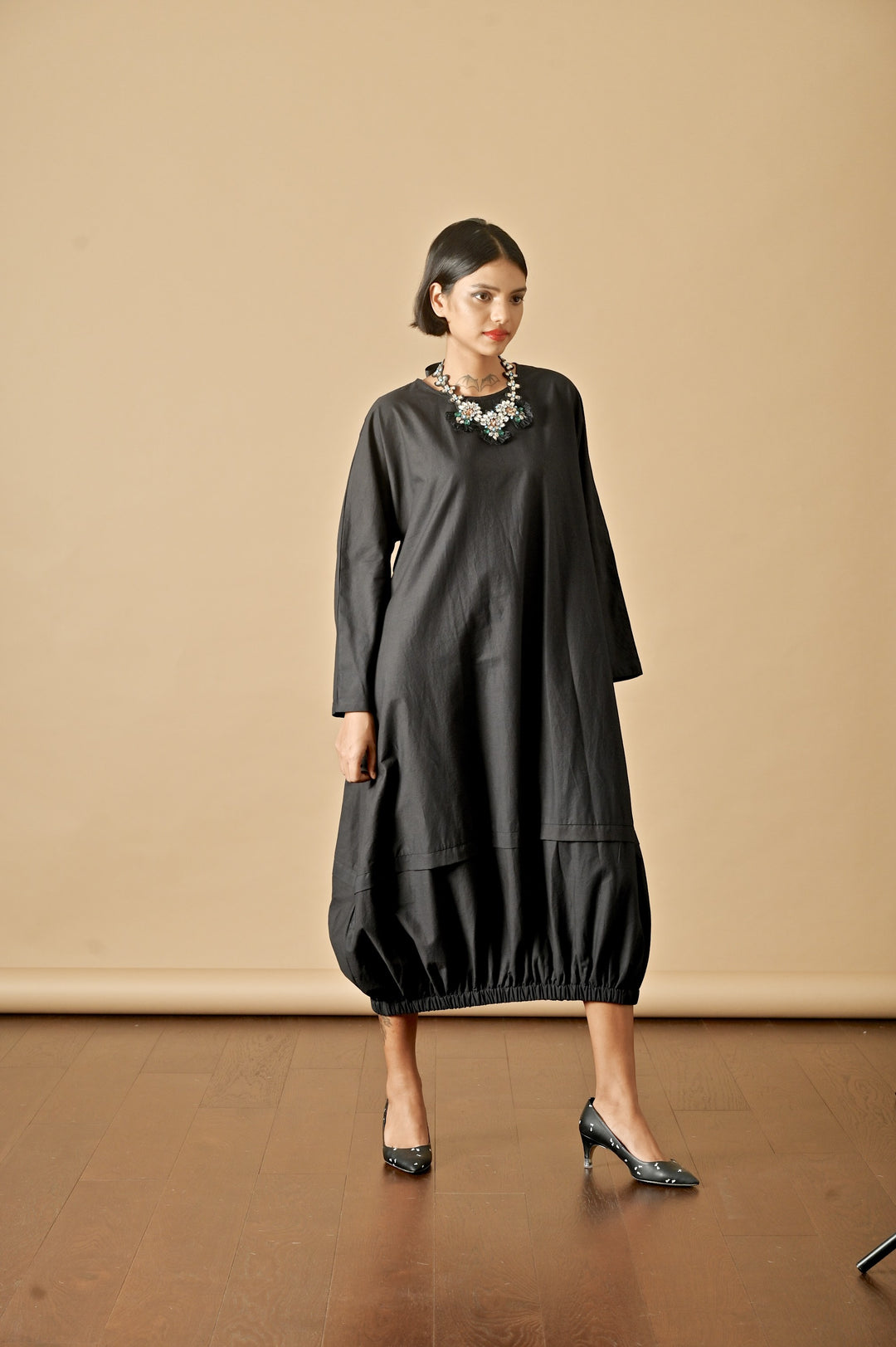 Eket, Handmade Black Khadi Coccon Dress - kinchecom
