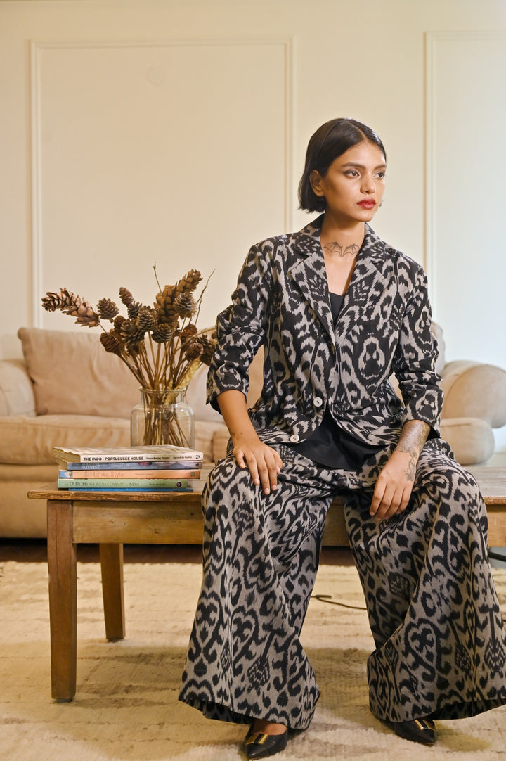 Khieve, Handwoven Ikat Fabric Cotton Blazer &amp; Ikat Pants - kinchecom