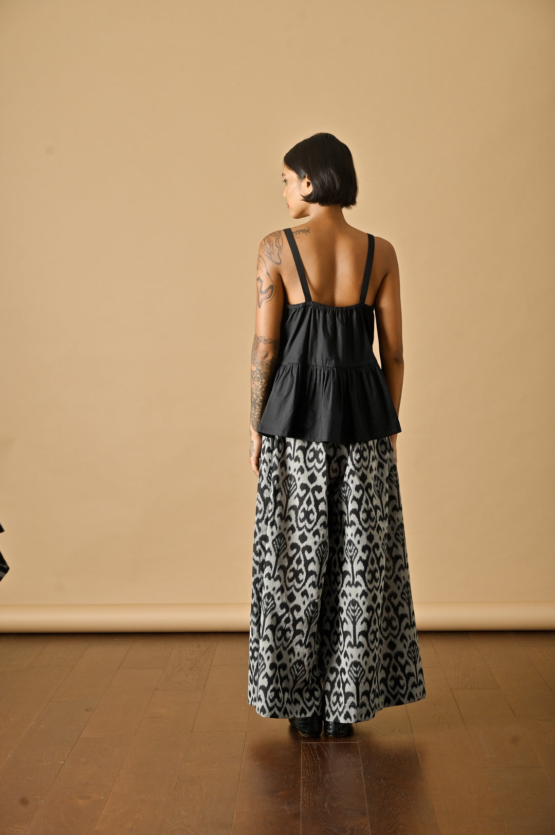 Khieve, Handmade Elastic  Waist, Ikat Weave Flared Pants in Black &amp; Grey - kinchecom