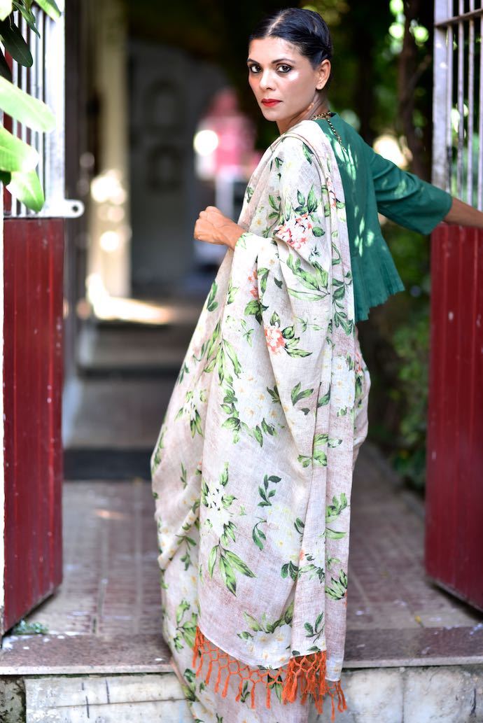 Pench, Organic Linen Saree with Floral Print and Tassels - kinchecom