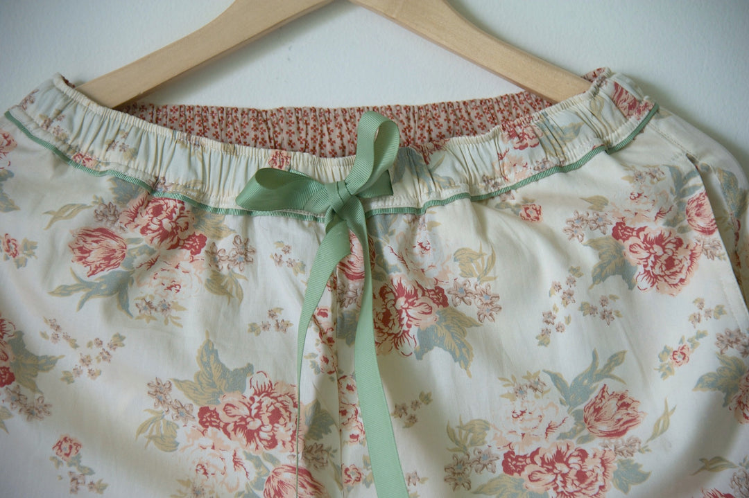 Eartha, Off White with Dark Pink Rose Print &amp; Sage Green leaves - kinchecom