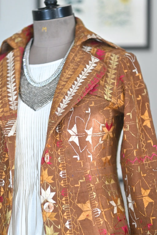 Inderjeet Kaur, Size Medium/Small Vintage Phulkari Trench Jacket, One of a Kind - kinchecom