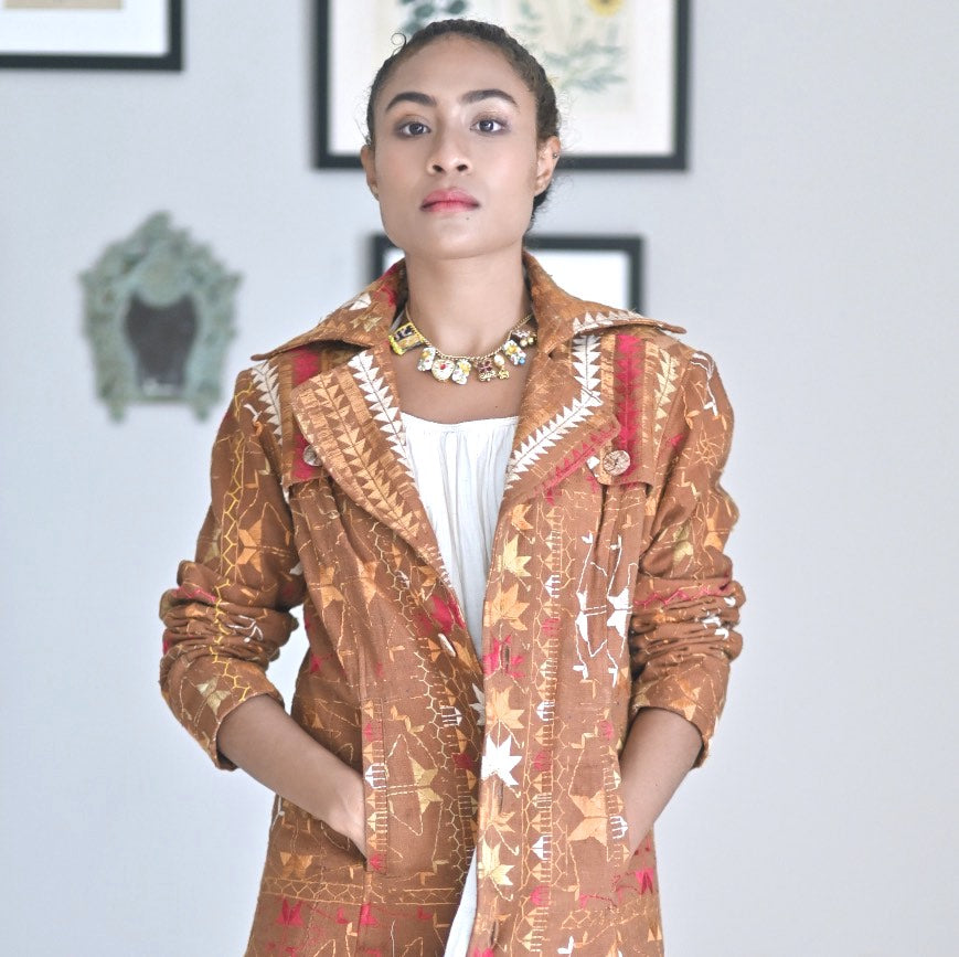 Inderjeet Kaur, Size Medium/Small Vintage Phulkari Trench Jacket, One of a Kind - kinchecom