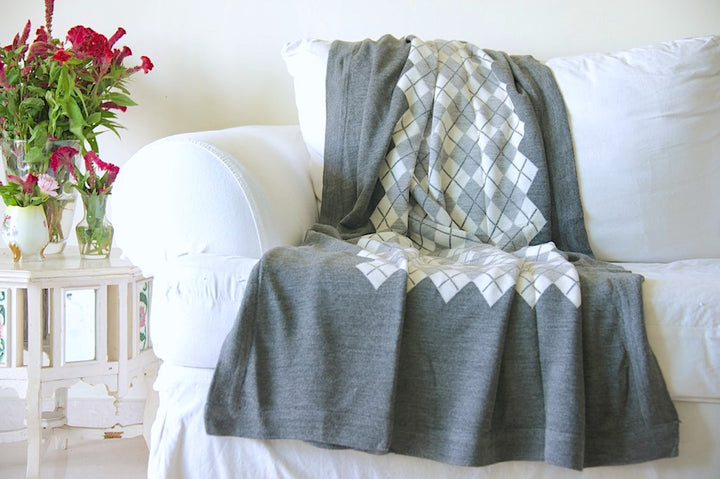 Cybel, Knitted Argyle Pattern Cotton Throw in Grey &amp; Black  50X70 inches - kinchecom