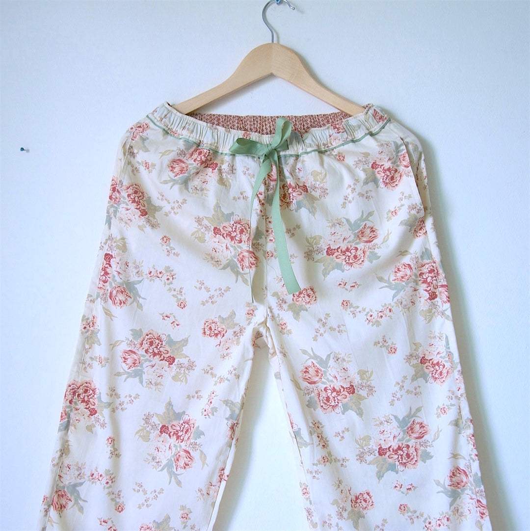 Eartha, Off White with Dark Pink Rose Print &amp; Sage Green leaves - kinchecom