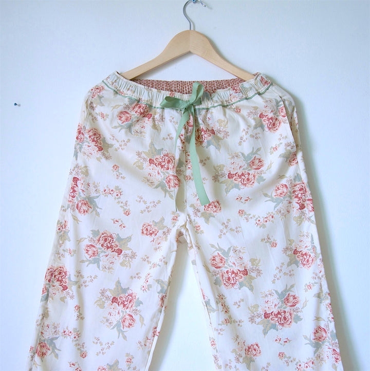 Eartha, Off White with Dark Pink Rose Print &amp; Sage Green leaves - kinchecom