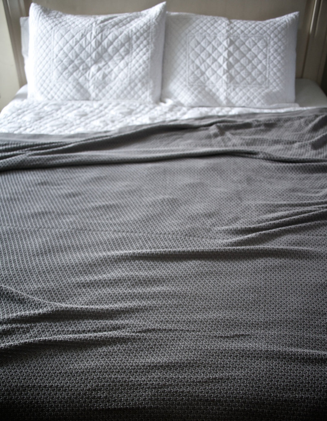 Apheleia, Pure Cotton Charcoal Blanket  102X92 Inches - kinchecom