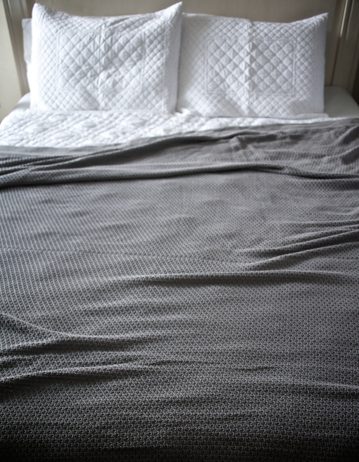 Apheleia, Pure Cotton Charcoal Blanket  102X92 Inches - kinchecom