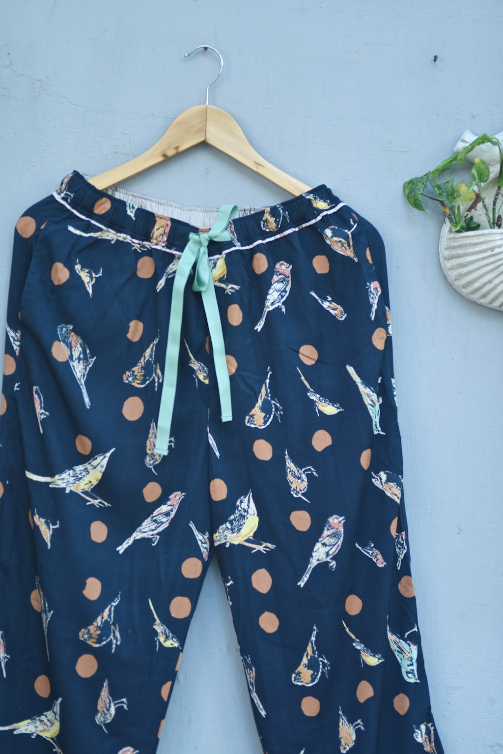 Tellus, Pure Crepe Blue Pajamas with Orange Polka Dots & Bird Print - kinchecom